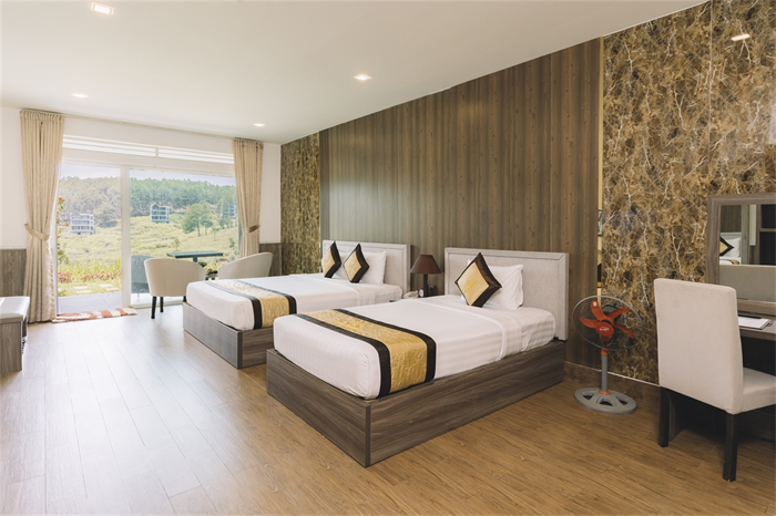 Triple Room